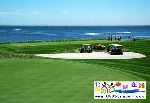 [秦皇岛] 黄金海岸海滨高尔夫球会（海景私家高尔夫国际球场）18洞标准场680元起团购,黄金海岸海滨高尔夫球会尽享黄金海岸滨海风情: