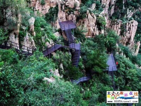 秦皇岛龙云谷（俊山秀水）景区电话18633570222  15703350808